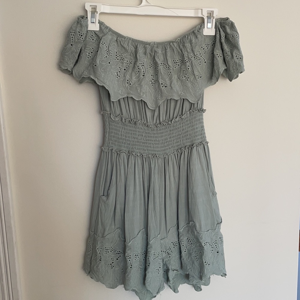 Gorgeous sage green romper 🤍✨